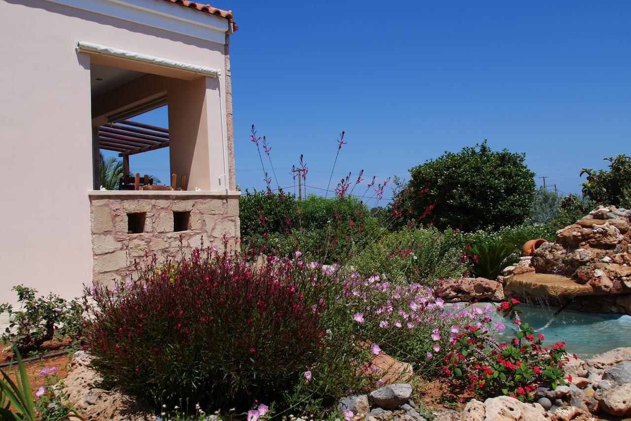 Alkionides Villas *